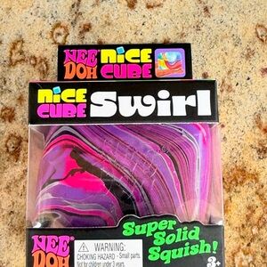 Nice Cube Swirl - Pink & Purple Swirl Squish Toy
